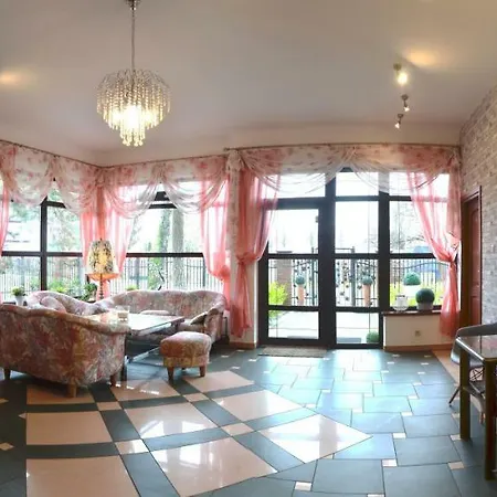 Homestay Focus *
